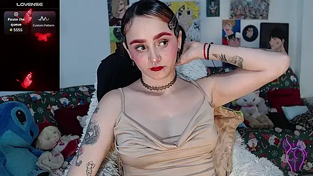 Snapshot of kitty22_ chatting on 01/19/26, 02:43 kitty22 online show from 01/19/26, 02:43