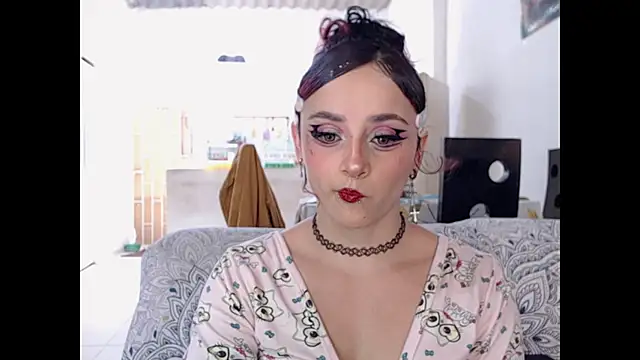 kitty22  online show from 04/18/26, 05:15