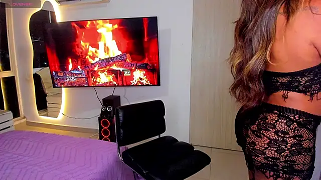 AbrilStivenson  online show from 11/28/25, 01:28