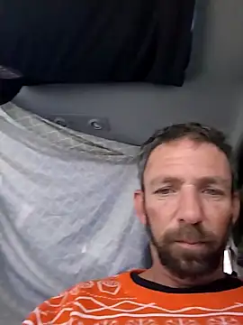 Treemandude online show from 12/16/25, 05:39