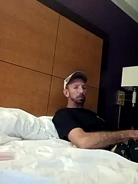 Treemandude online show from 11/12/25, 07:45