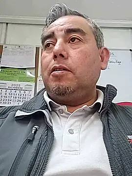 Manolete007x online show from 12/02/25, 10:44