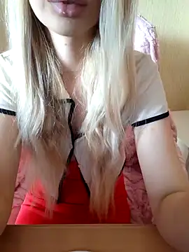 Elza kom online show from 10/15/25, 04:33