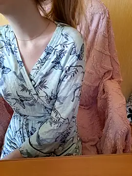 Elza kom online show from 04/04/26, 06:09