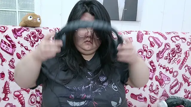 Nadine asian online show from 02/06/26, 08:21