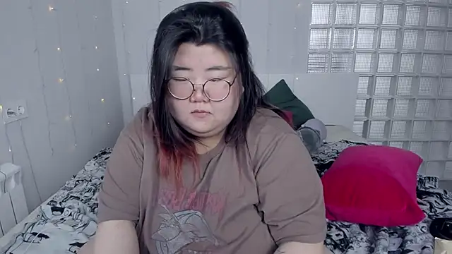 Nadine asian online show from 12/07/24, 07:43