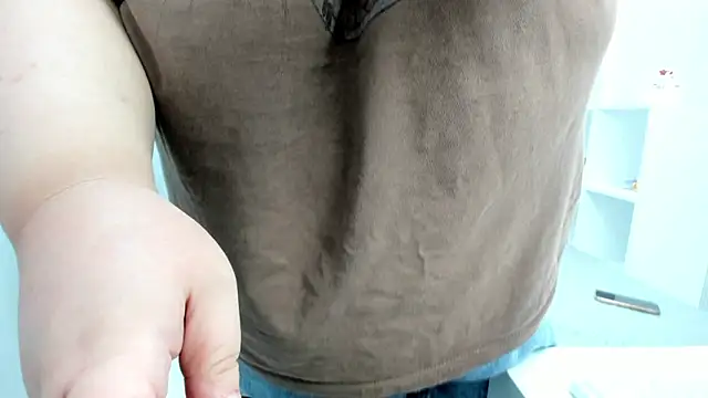 Nadine asian online show from 02/12/26, 02:55