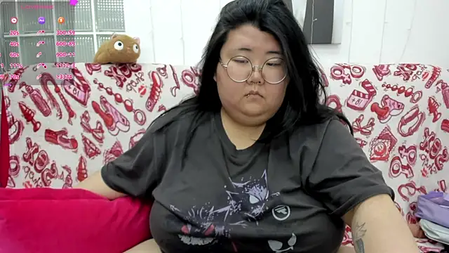 Snapshot of Nadine_asian chatting on 07/07/26, 07:23 Nadine asian online show from 07/07/26, 07:23