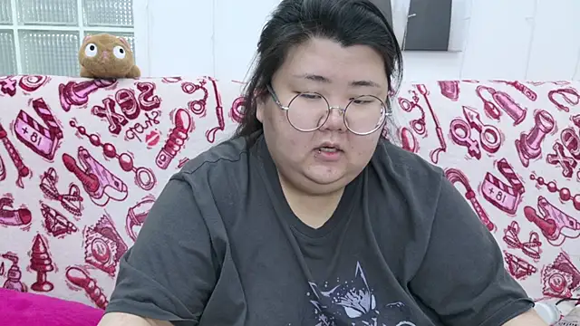 Nadine asian online show from 02/07/26, 06:32