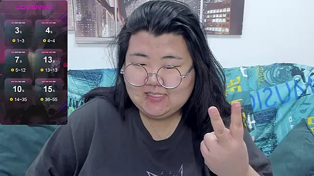 Nadine asian online show from 10/09/25, 03:18