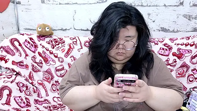 Nadine asian online show from 03/24/26, 02:55