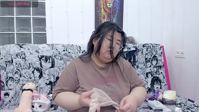 Nadine asian online show from 10/05/25, 08:27