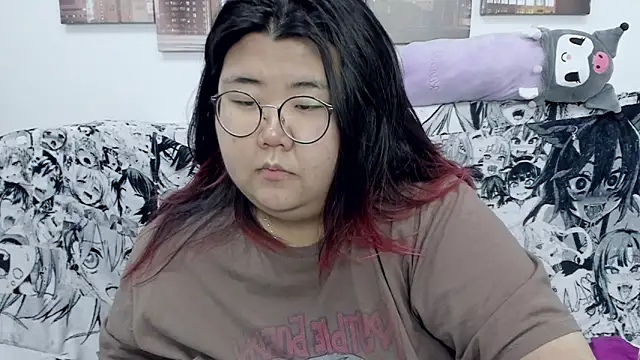 Nadine asian online show from 12/31/24, 03:23