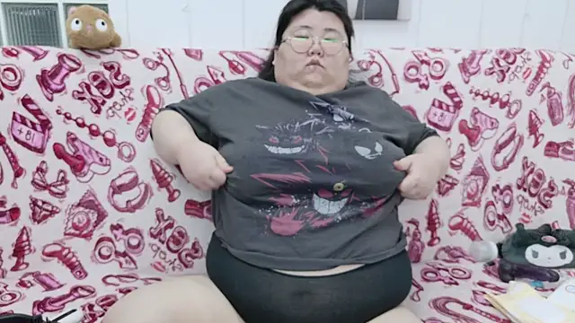 Nadine asian online show from 02/14/26, 04:02