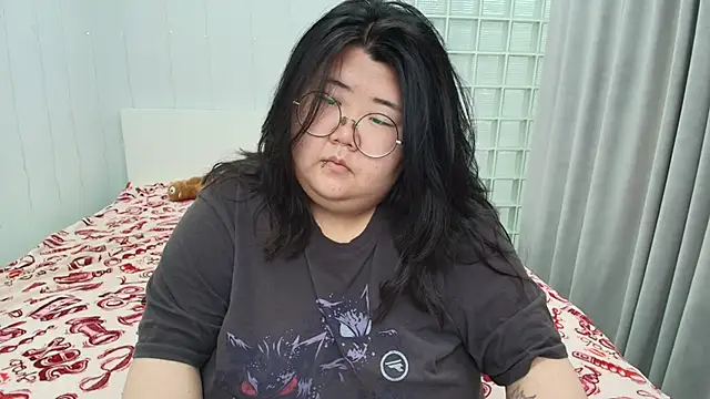 Nadine asian online show from 02/20/26, 08:27