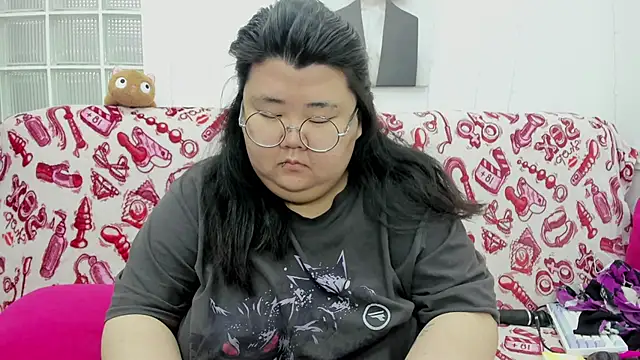 Nadine asian online show from 05/07/26, 01:21
