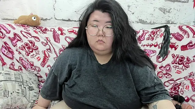 Snapshot of Nadine_asian chatting on 07/02/26, 03:23 Nadine asian online show from 07/02/26, 03:23