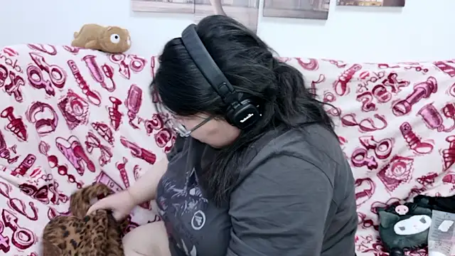 Nadine asian online show from 02/25/26, 04:01