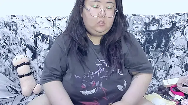 Nadine asian online show from 09/18/25, 02:25