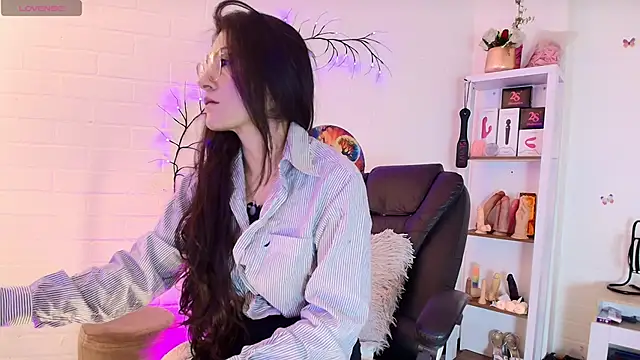 Rapunzeell  online show from 09/26/25, 01:40