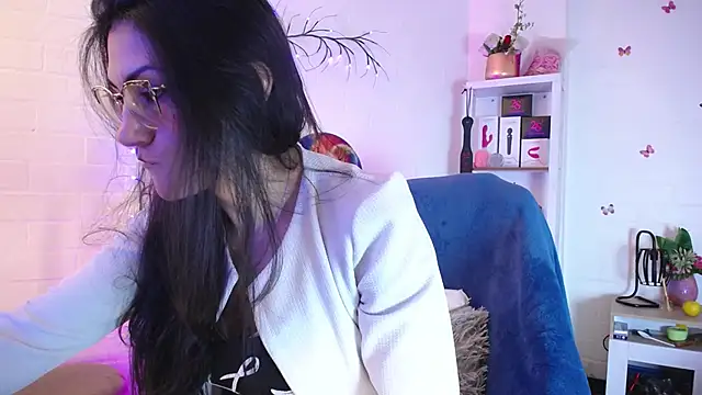 Rapunzeell  online show from 09/14/25, 01:44