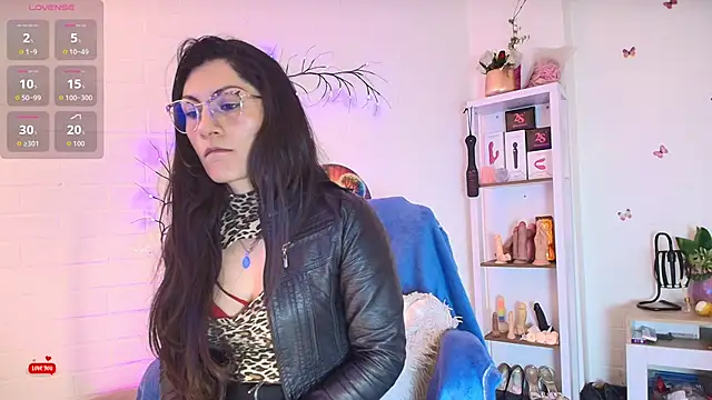 Rapunzeell  online show from 09/25/25, 01:17