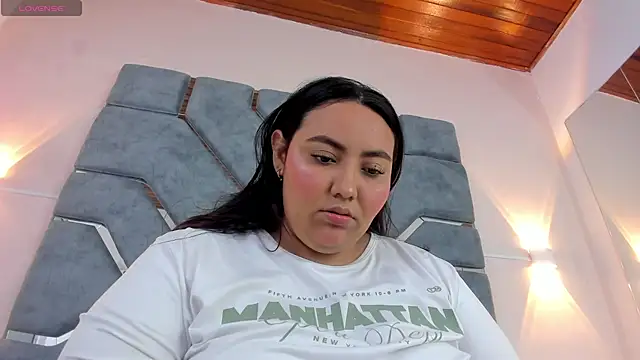 LucciaPorter online show from 02/12/26, 01:44