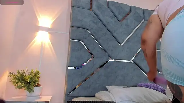 LucciaPorter online show from 03/05/26, 01:40