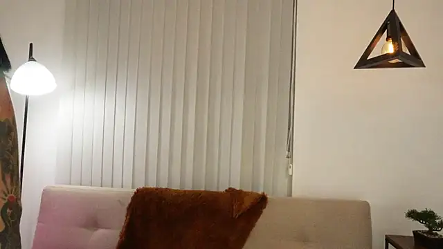 Sofhia cruz online show from 11/19/25, 11:27