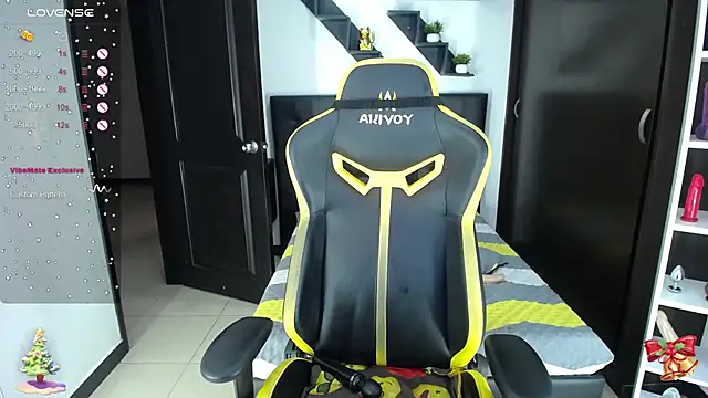 kendalladam online show from 12/05/25, 08:28