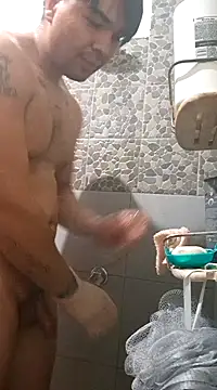 Snapshot of IYImex chatting on 12/14/24, 07:07 IYImex online show from 12/14/24, 07:07