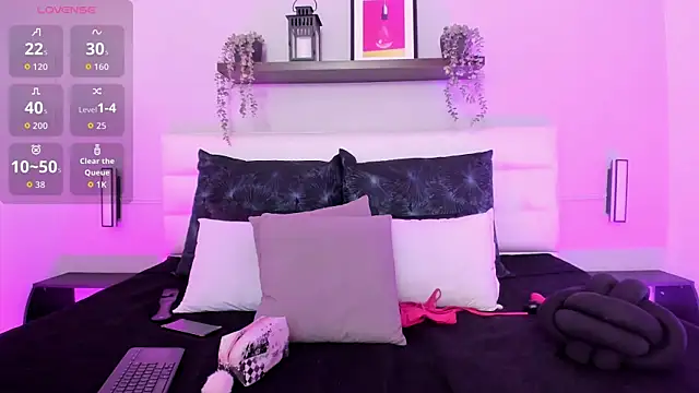 isabella simons online show from 05/03/26, 02:38