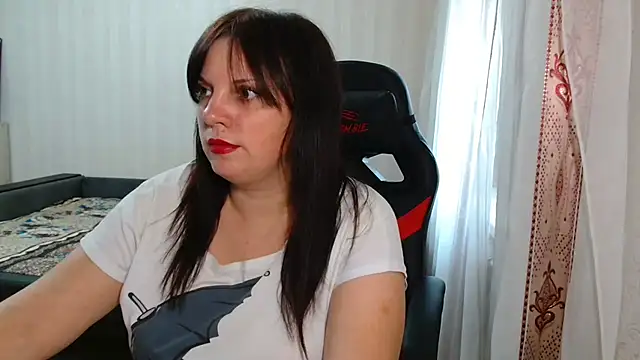 Snapshot of Jane_Luste chatting on 04/12/26, 09:34 Jane Luste online show from 04/12/26, 09:34