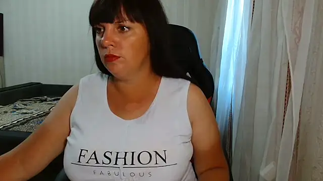 Jane Luste online show from 05/24/26, 07:41