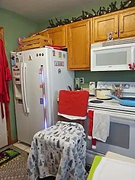 Erotic and Exotic online show from 12/18/25, 07:40