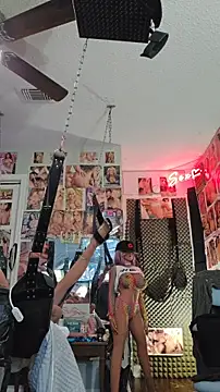 luvs2cumm69 online show from 11/29/25, 03:56