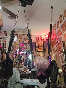 luvs2cumm69 online show from 03/04/26, 08:55