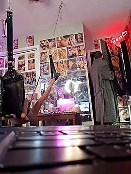 luvs2cumm69 online show from 02/26/25, 01:14