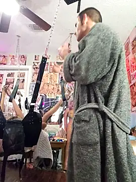 luvs2cumm69 online show from 10/04/25, 10:50