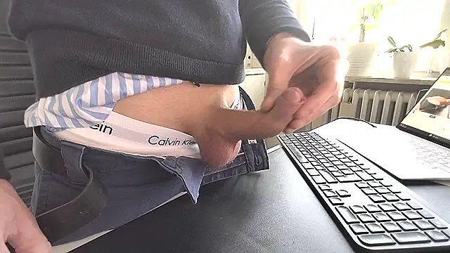 sperma tributes online show from 02/19/25, 08:33