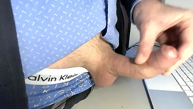 sperma tributes online show from 01/15/26, 08:51