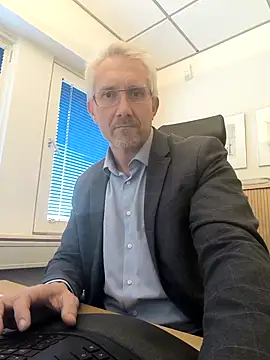 tom-swede online show from 10/09/25, 02:28