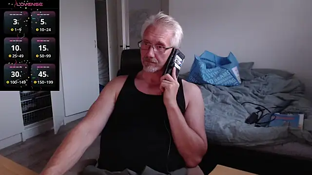 Snapshot of tom-swede chatting on 07/13/26, 07:35 tom-swede online show from 07/13/26, 07:35