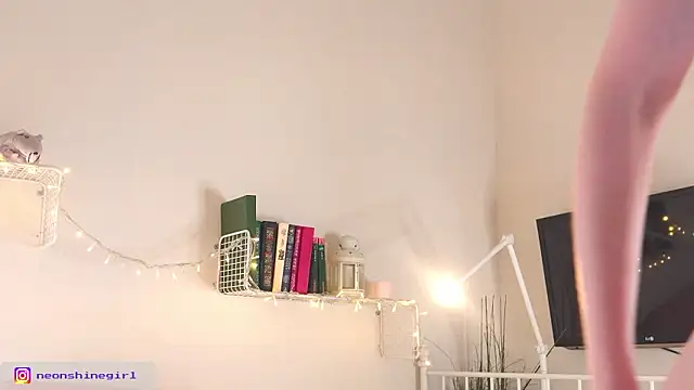 NeonShine online show from 03/20/26, 04:35