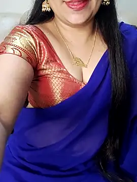 Traditional Housewife  online show from 09/14/25, 02:50