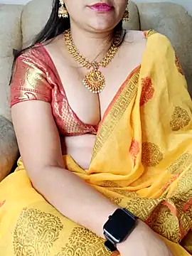 Traditional Housewife  online show from 02/20/25, 05:30