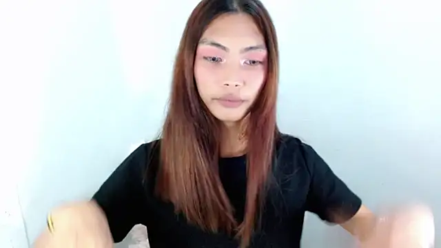 freshJULIA18 online show from 12/01/25, 05:14