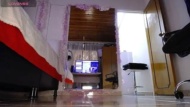 Sahory   online show from 11/13/25, 07:40