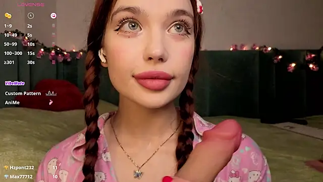 PrettyLilie online show from 11/25/25, 12:16