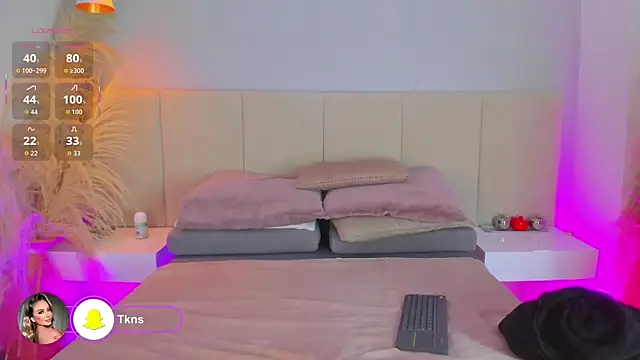 Snapshot of sofia_pamela chatting on 12/22/25, 07:14 sofia pamela online show from 12/22/25, 07:14